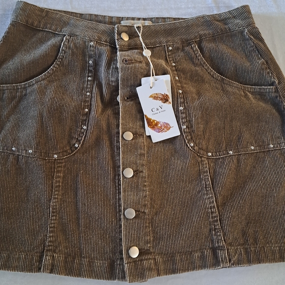 C & V Chelsea & Violet Mid Rise Studded Corduroy Mini Skirt in Brown. Sze. XL - Picture 5 of 5